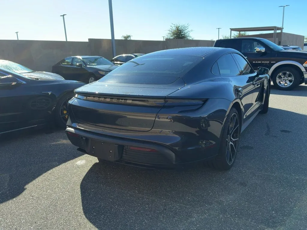 2022 Porsche Taycan Base photo 2