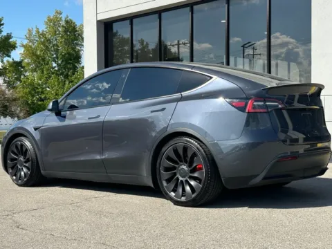 More photos of 2021 Tesla Model Y Performance at AutoGiant USA Fishers, IN