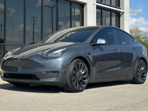 More photos of 2021 Tesla Model Y Performance at AutoGiant USA Fishers, IN
