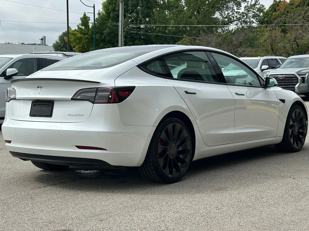 2022 Tesla Model 3 Performance photo 23