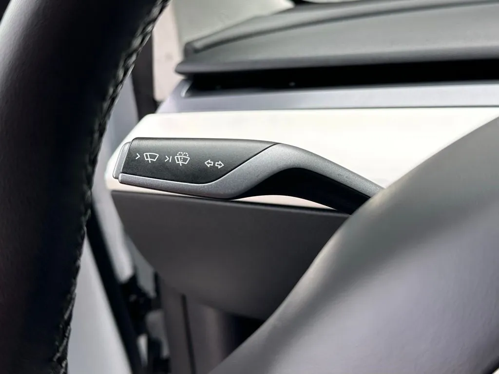 2022 Tesla Model 3 Performance photo 35