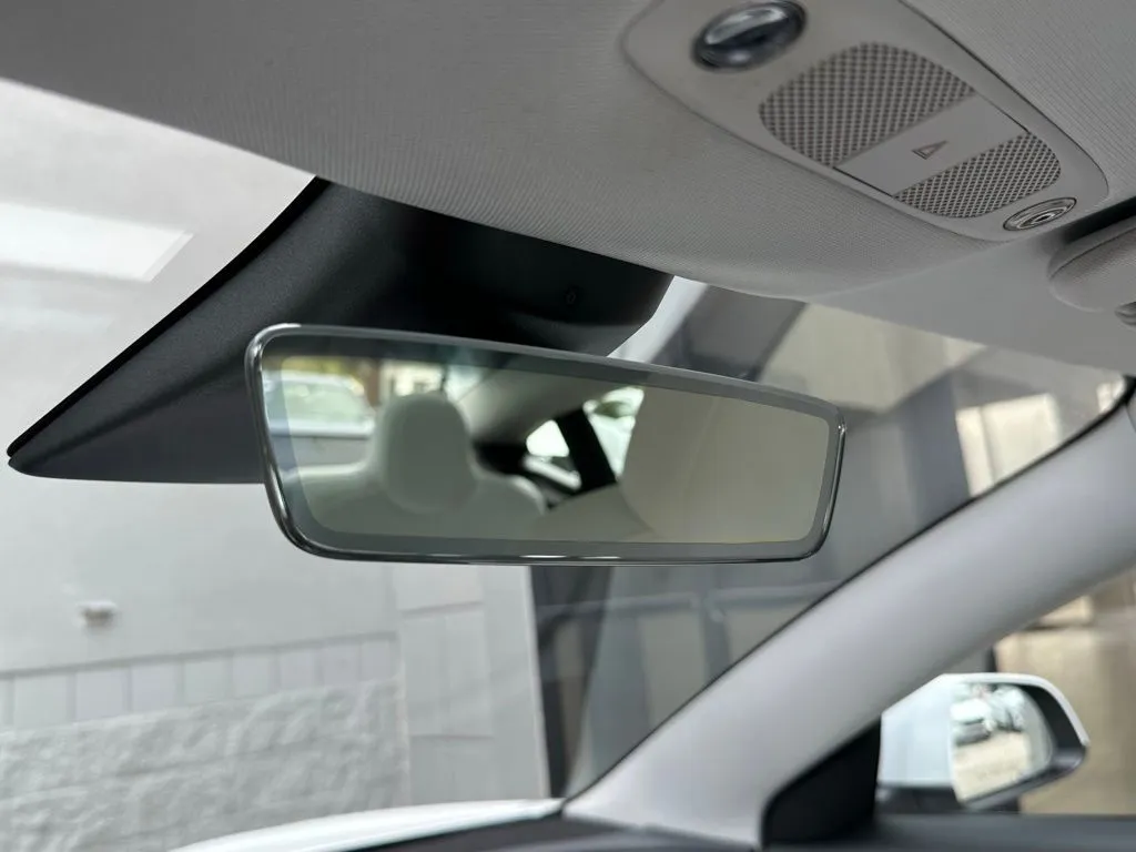2022 Tesla Model 3 Performance photo 38