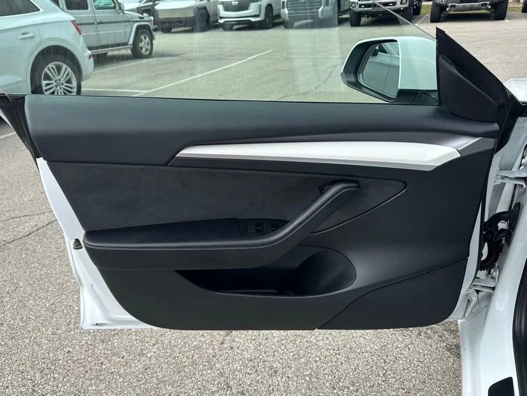 2022 Tesla Model 3 Performance photo 5