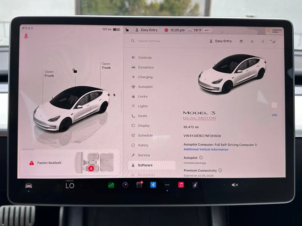 2022 Tesla Model 3 Performance photo 36