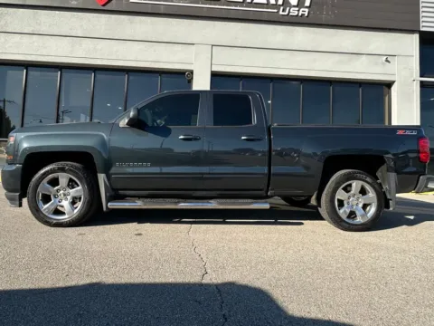 More photos of 2017 Chevrolet Silverado 1500 LT at AutoGiant USA Fishers, IN