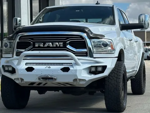 More photos of 2018 Ram 2500 Limited at AutoGiant USA Fishers, IN