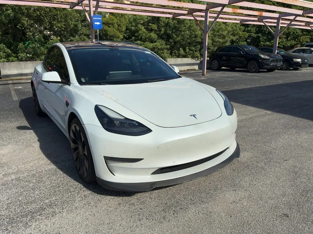 2022 Tesla Model 3 Performance photo 3