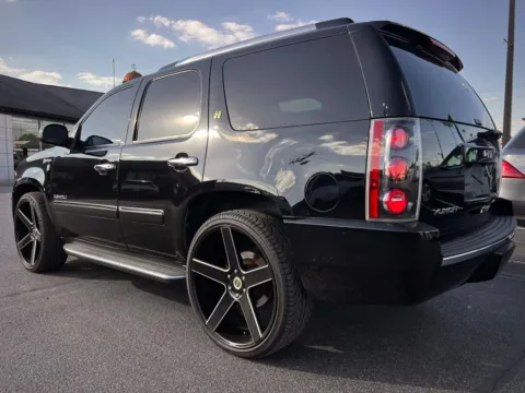 More photos of 2012 GMC Yukon Denali Hybrid at AutoGiant USA Indianapolis, IN