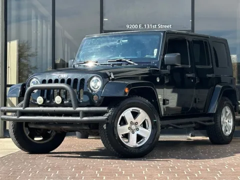 Black 2008 Jeep Wrangler Unlimited Sahara for sale in Fishers, IN