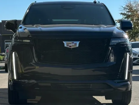 Another view of 2022 Cadillac Escalade ESV Sport Platinum for sale in Fishers, IN at AutoGiant USA Fishers