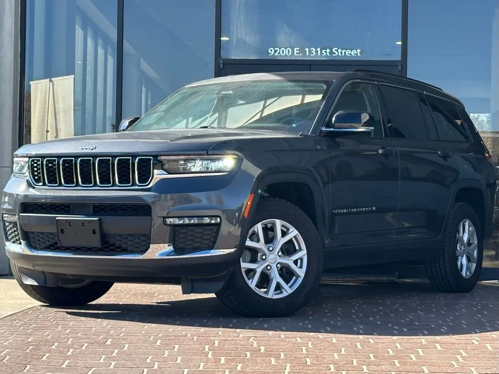2022 Jeep Grand Cherokee L Limited's photo