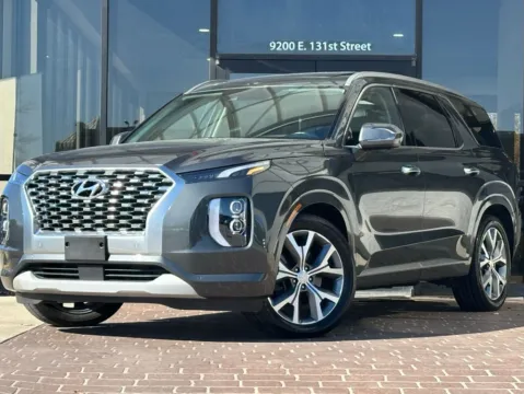 Gray 2021 Hyundai Palisade Limited for sale in Fishers, IN