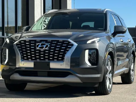 More photos of 2021 Hyundai Palisade Limited at AutoGiant USA Fishers, IN