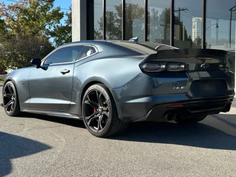 More photos of 2022 Chevrolet Camaro SS at AutoGiant USA Fishers, IN