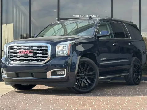 Blue 2020 GMC Yukon Denali for sale in Fishers, IN