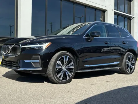 More photos of 2022 Volvo XC60 Recharge Plug-In Hybrid T8 Inscription at AutoGiant USA Fishers, IN