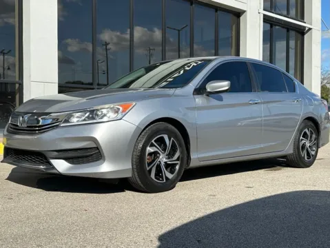 More photos of 2017 Honda Accord LX at AutoGiant USA Fishers, IN