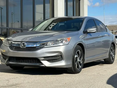 More photos of 2017 Honda Accord LX at AutoGiant USA Fishers, IN