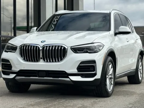 More photos of 2022 BMW X5 xDrive40i at AutoGiant USA Fishers, IN