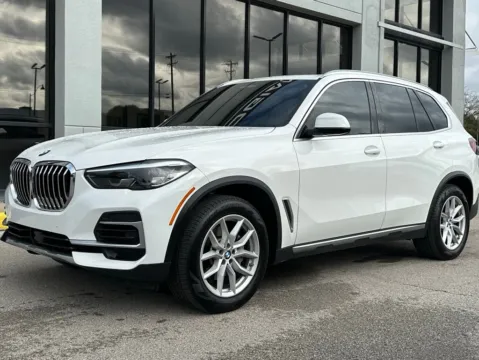 More photos of 2022 BMW X5 xDrive40i at AutoGiant USA Fishers, IN