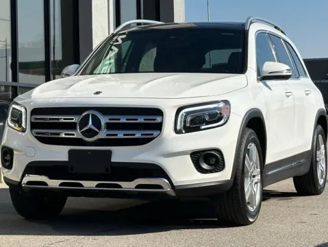 More photos of 2022 Mercedes-Benz GLB 250 at AutoGiant USA Fishers, IN