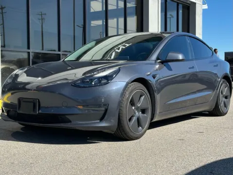 More photos of 2022 Tesla Model 3 at AutoGiant USA Fishers, IN
