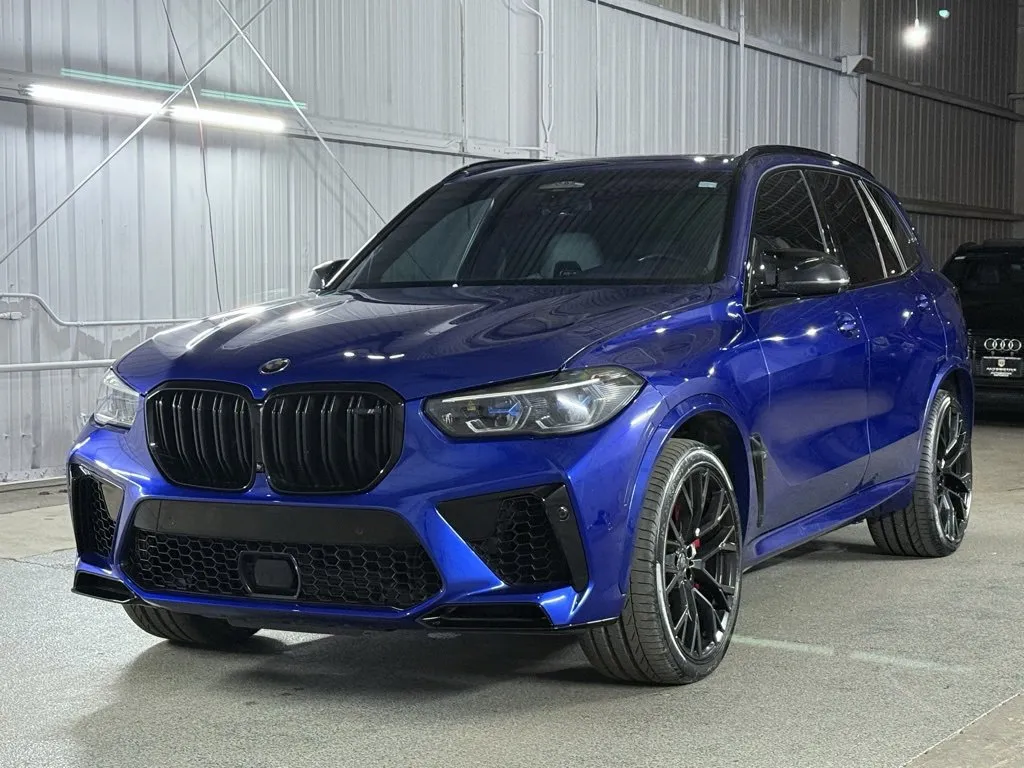 2022 BMW X5 M Base's photo