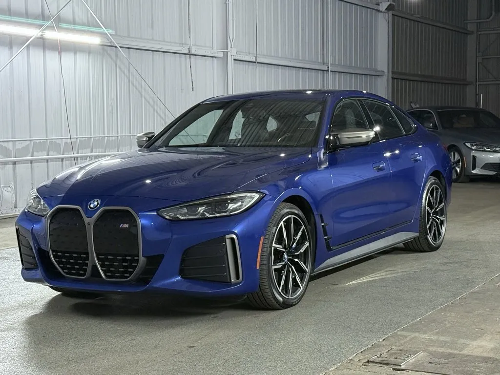 2024 BMW i4 M50's photo