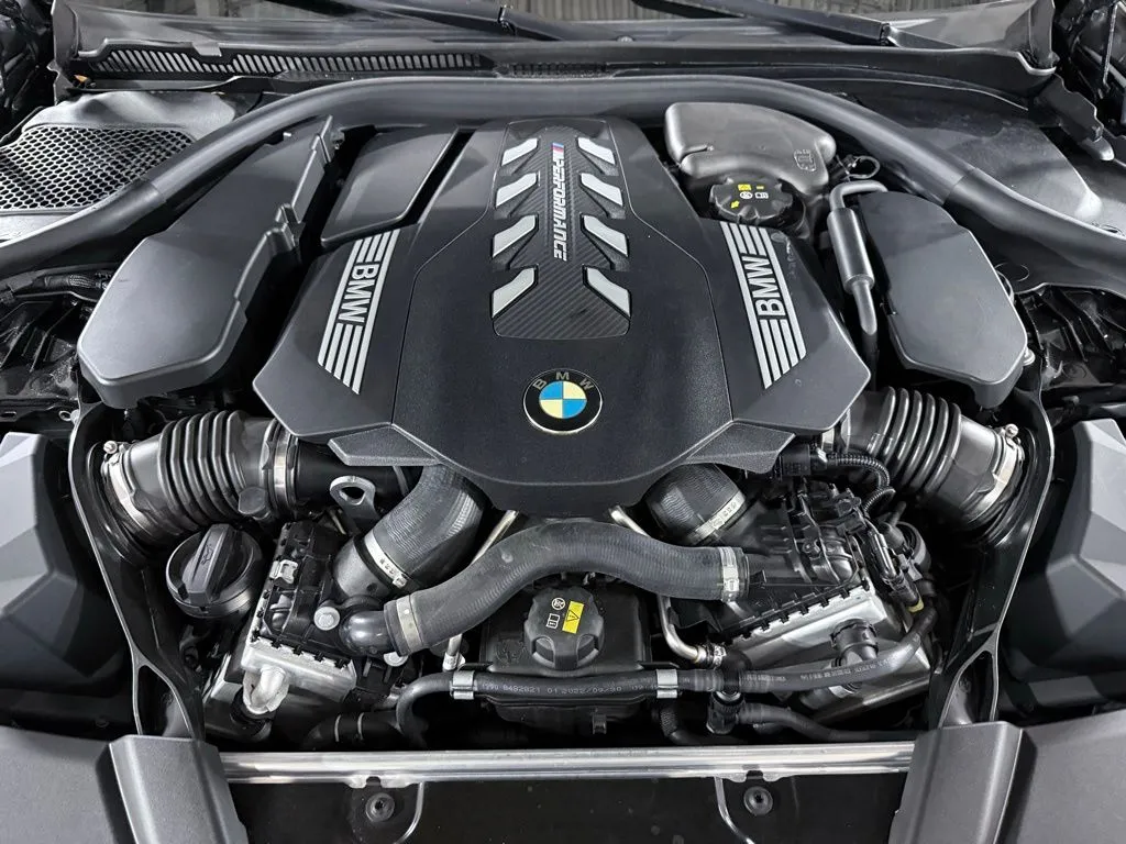 2023 BMW 5 Series M550i - Photo 51