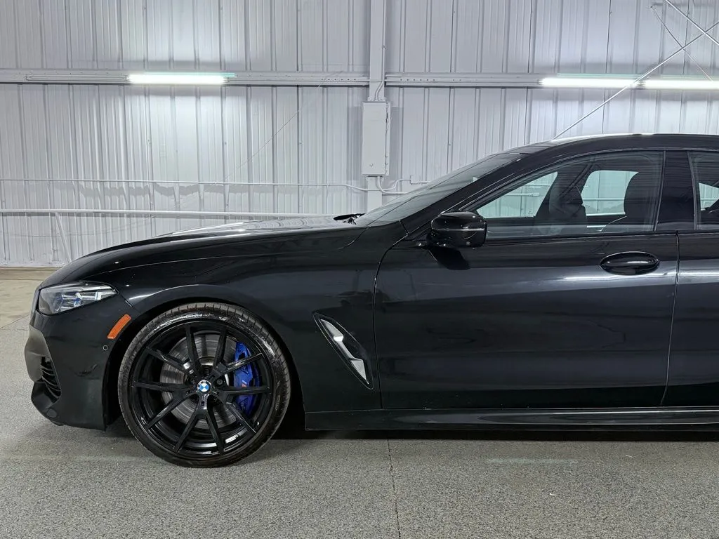 2023 BMW 8 Series M850i - Photo 15