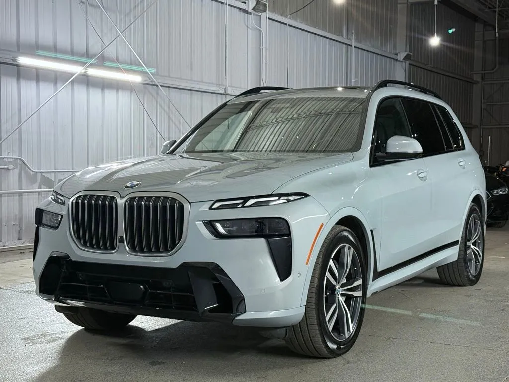Gray 2023 BMW X7 xDrive40i for sale in Denver, CO