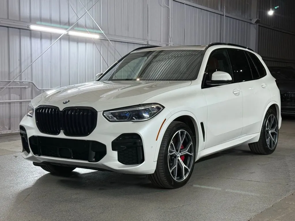White 2023 BMW X5 xDrive40i for sale in Denver, CO