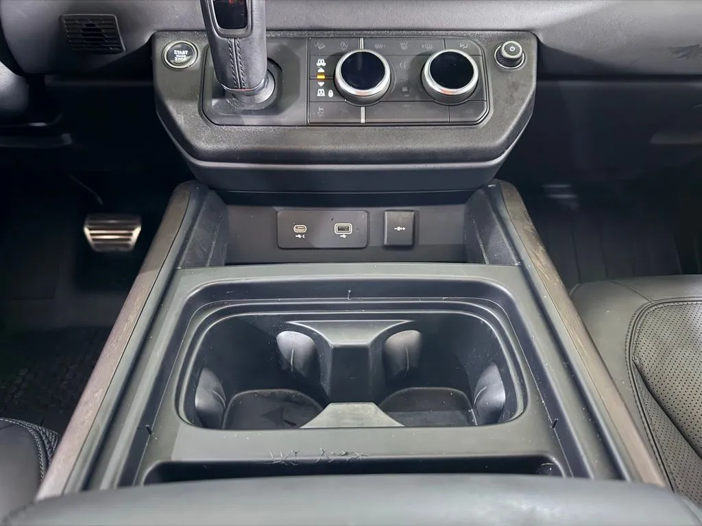 2023 Land Rover Defender X - Photo 34