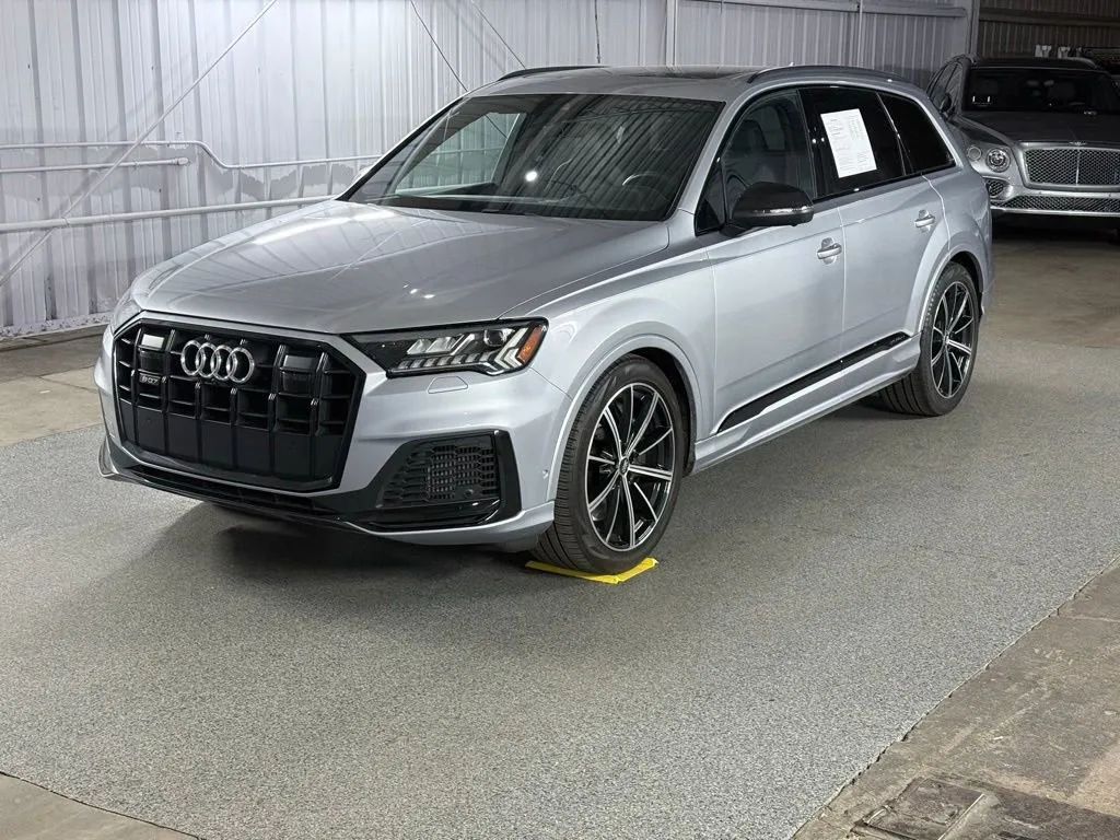 2021 Audi SQ7 Premium Plus quattro Tiptronic's photo