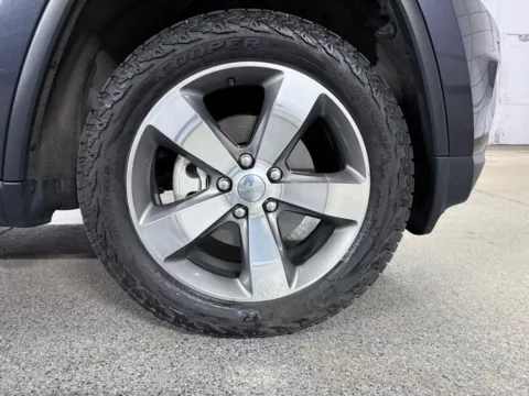 More photos of 2015 Jeep Grand Cherokee Limited at Automotive Imports Sales & Service, CO