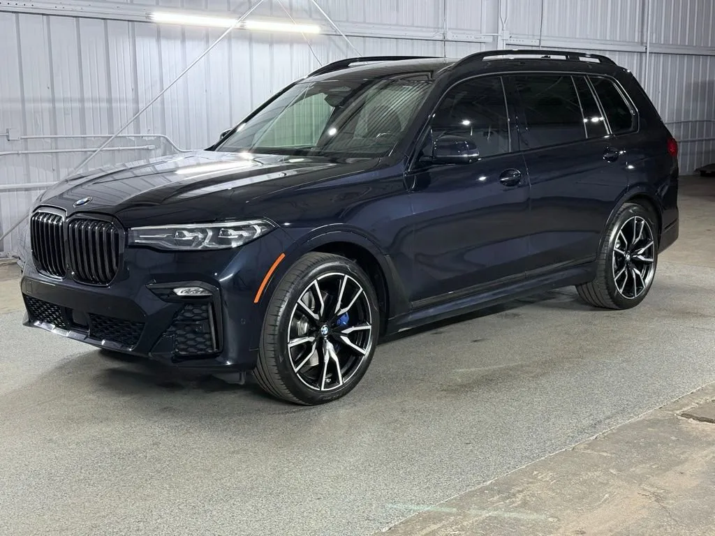 2021 BMW X7 xDrive40i's photo
