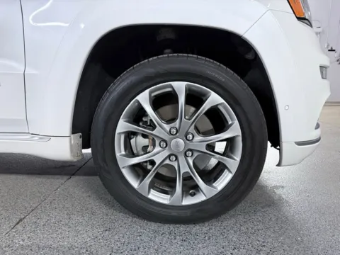 More photos of 2021 Jeep Grand Cherokee Summit at Automotive Imports Sales & Service, CO