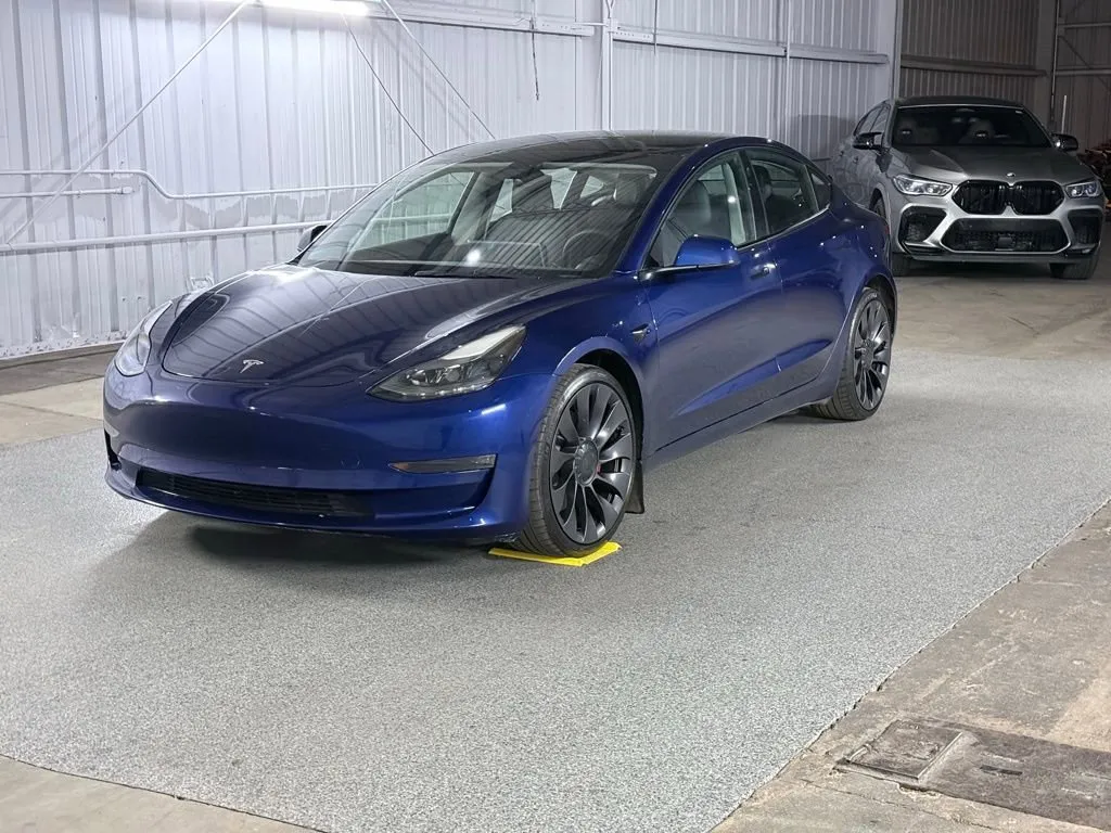 2023 Tesla Model 3 Performance