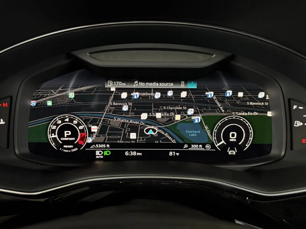 2023 Audi RS Q8 Base - Photo 31