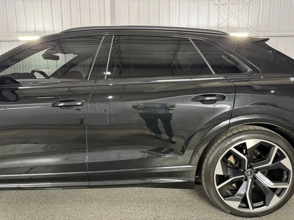 2023 Audi RS Q8 Base - Photo 16