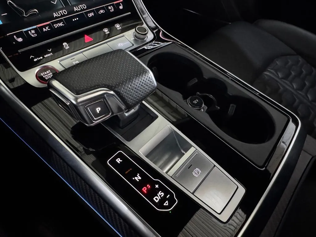2023 Audi RS Q8 Base - Photo 39