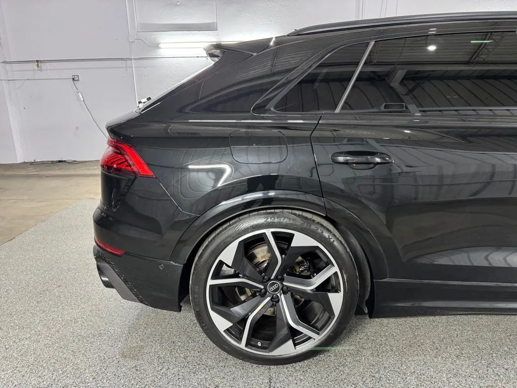 2023 Audi RS Q8 Base - Photo 9