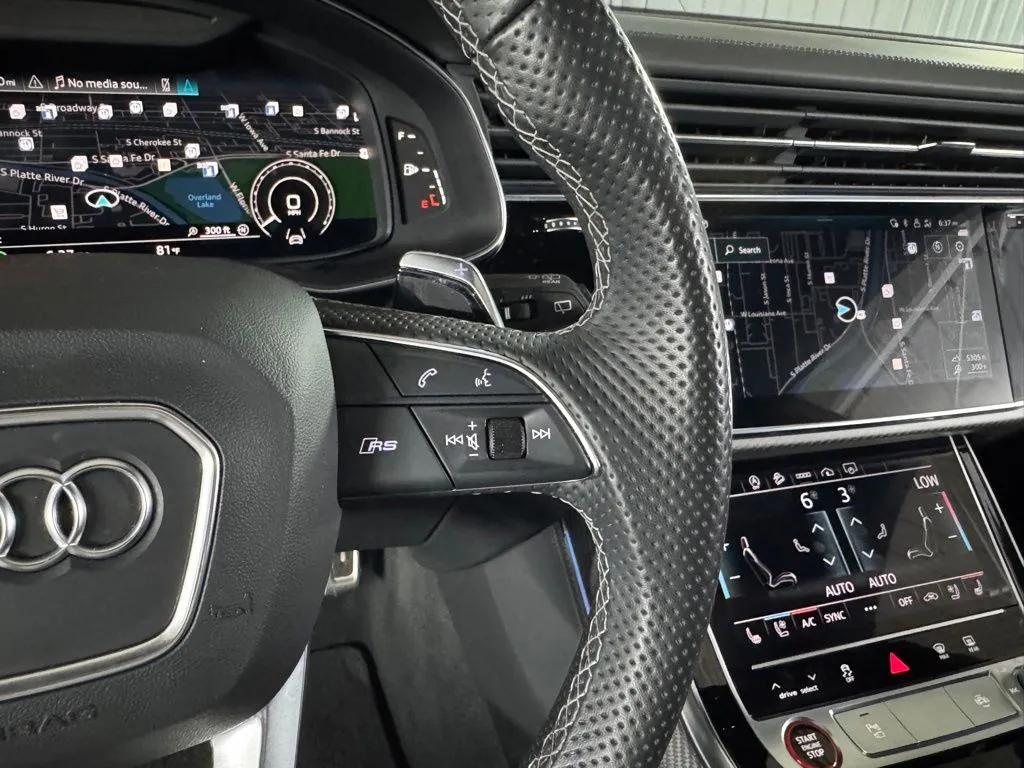 2023 Audi RS Q8 Base - Photo 30