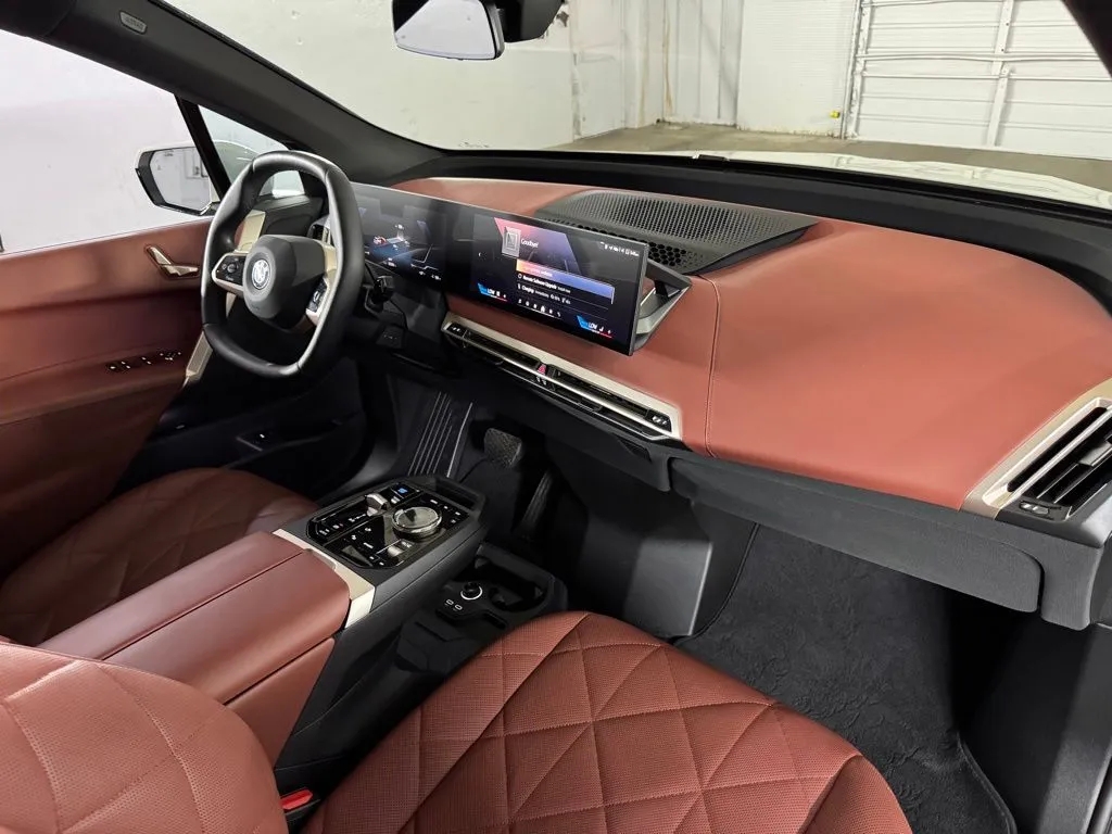 2026 BMW iX 45 - Photo 51