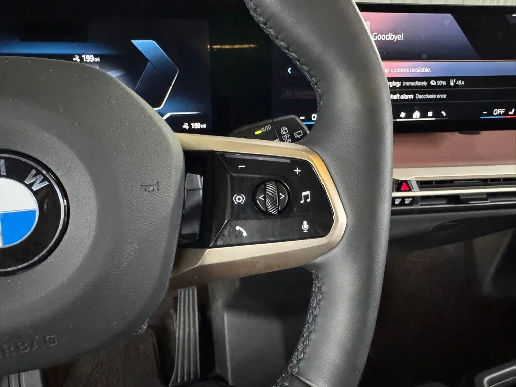 2026 BMW iX 45 - Photo 28
