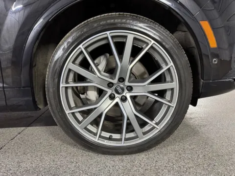 More photos of 2019 Audi Q7 Prestige at Automotive Imports Sales & Service, CO
