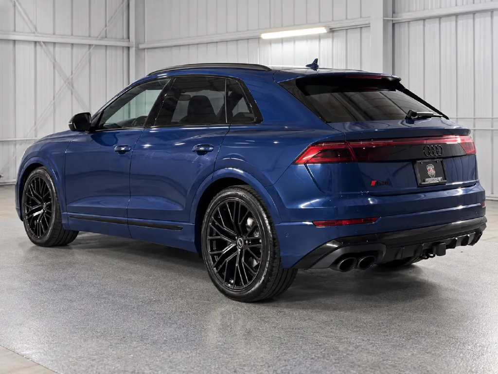 2024 Audi SQ8 Premium Plus - Photo 11