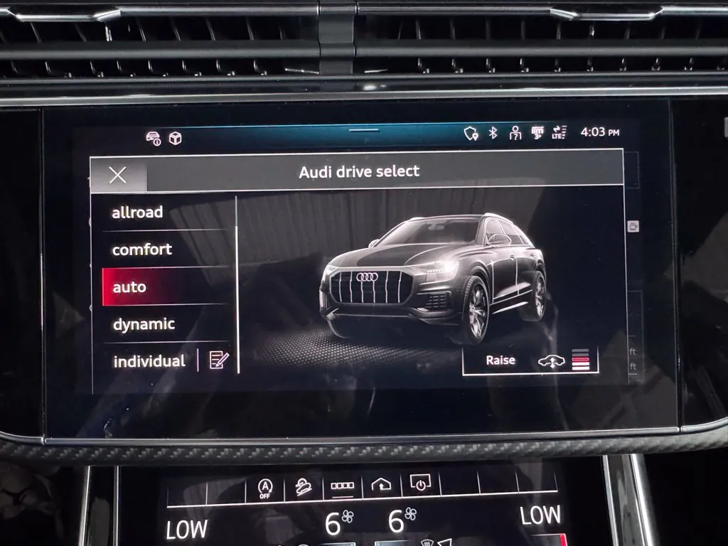 2024 Audi SQ8 Premium Plus - Photo 31