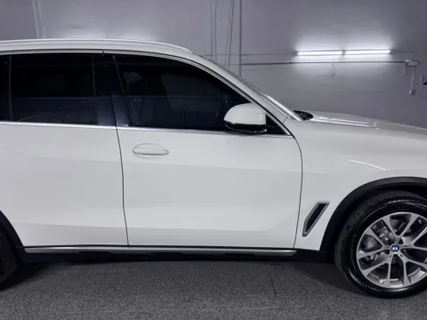 More photos of 2022 BMW X5 xDrive40i at Automotive Imports Sales & Service, CO