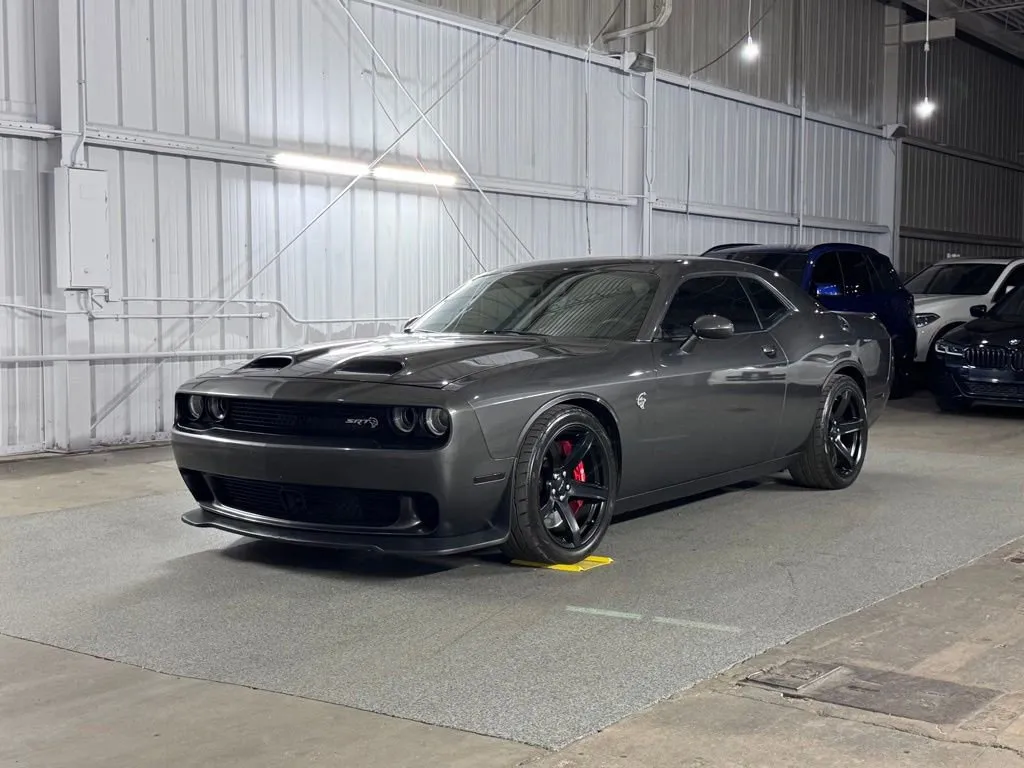 2019 Dodge Challenger SRT Hellcat's photo